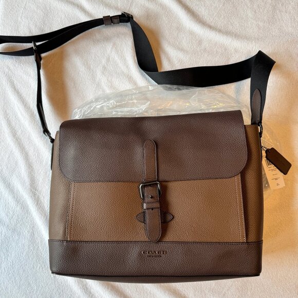 BRAND NEW! Coach Messenger Bag - Picture 3 of 3
